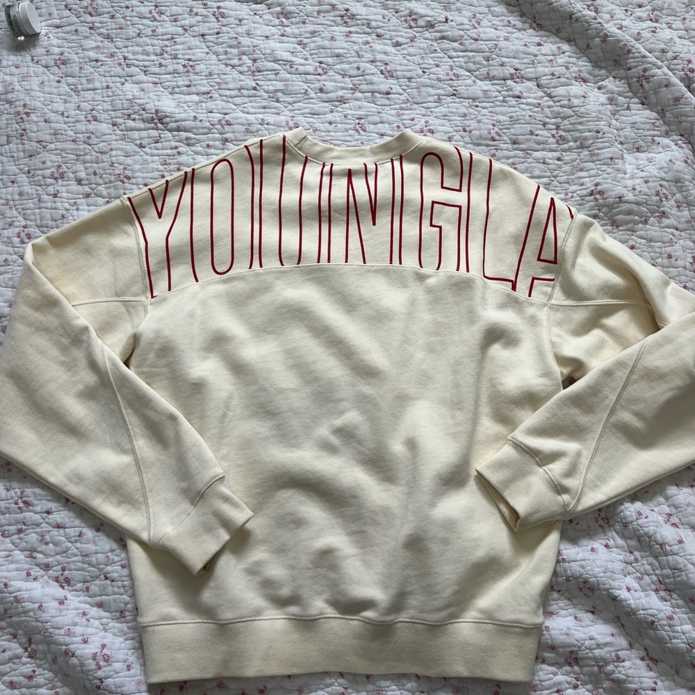 Youngla crewneck